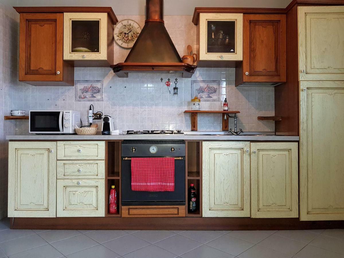 Il Tuppo - Al Centro In Cima Apartamento Messina Exterior foto