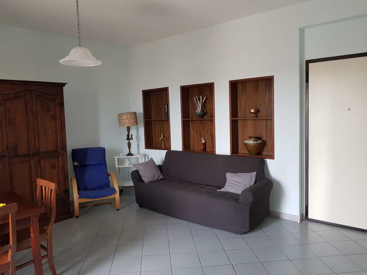 Il Tuppo - Al Centro In Cima Apartamento Messina Exterior foto